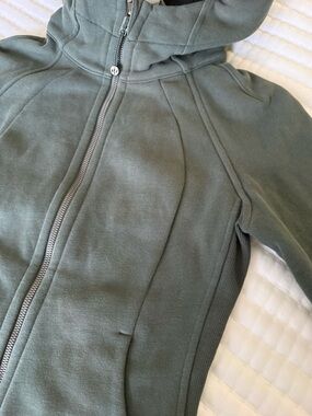Lululemon Scuba Zip Hoodie - Dark Forest Size 4 *Excellent condition